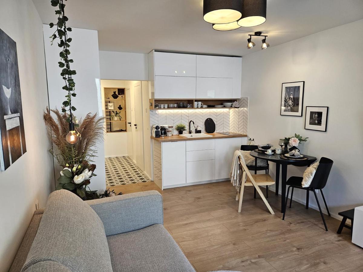 Design In Old Town-free Parking-balcony Apartman Pozsony