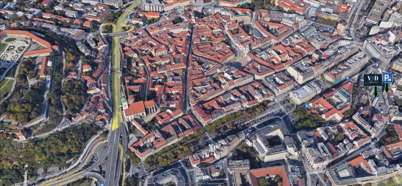Design In Old Town-free Parking-balcony Apartment