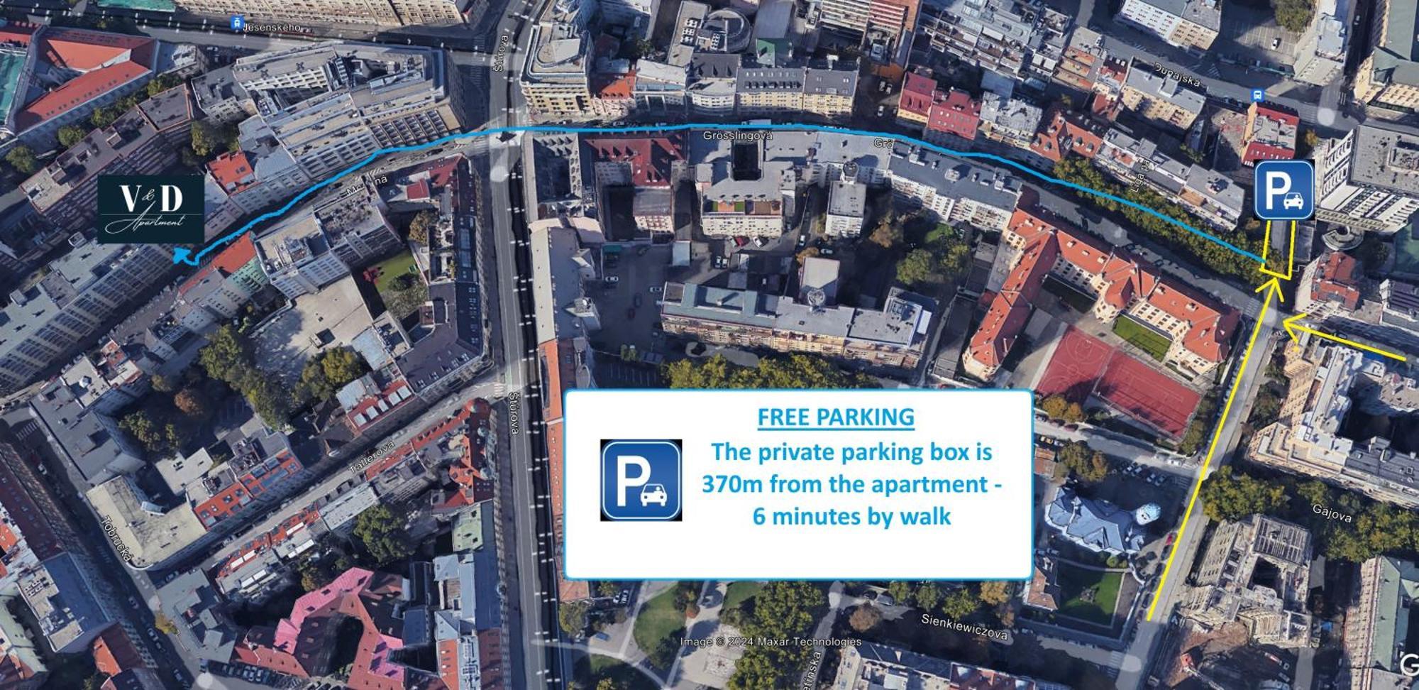 Design In Old Town-free Parking-balcony